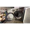 Image 2 : LG FRONT LOAD WASHER WITH STEAM