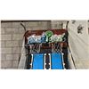 Image 3 : EASTPOINT BASKETBALL GAME WITH 3 BALLS *TESTED WORKING* 82" X 48" X 90"