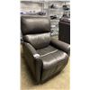 Image 2 : ELECTRIC RECLINER (NO POWER CORD, UNKNOWN WORKING CONDITION)