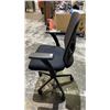 Image 3 : MESH BACK ROLLING OFFICE CHAIR
