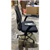 Image 4 : MESH BACK ROLLING OFFICE CHAIR