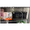 Image 2 : SHELF OF ASSORTED ITEMS INCLUDING; KENMORE HUMIDIFER, VIDA BY PADERNO VARIABLE SPEED IMMERSION