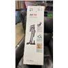 Image 2 : SAMSUNG JET 90 CORDLESS STICK VACUUM (MAY BE MISSING PARTS & PIECES)