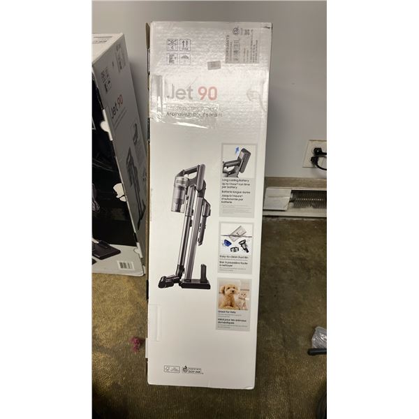 SAMSUNG JET 95 PET ULTIMATE CORDLESS VACUUM (MAY BE MISSING PARTS & PIECES)