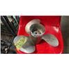 Image 2 : CHROME 15-1/4 X 15 PROPELLER