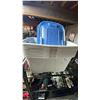 Image 2 : 9 STORAGE TOTES WITH 6 LIDS & 3-TIER ROTATING RACK
