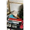Image 3 : SHELF OF ASSORTED ITEMS INCLUDING; CHRISTMAS WREATH, FRAMED MIRROR & MORE