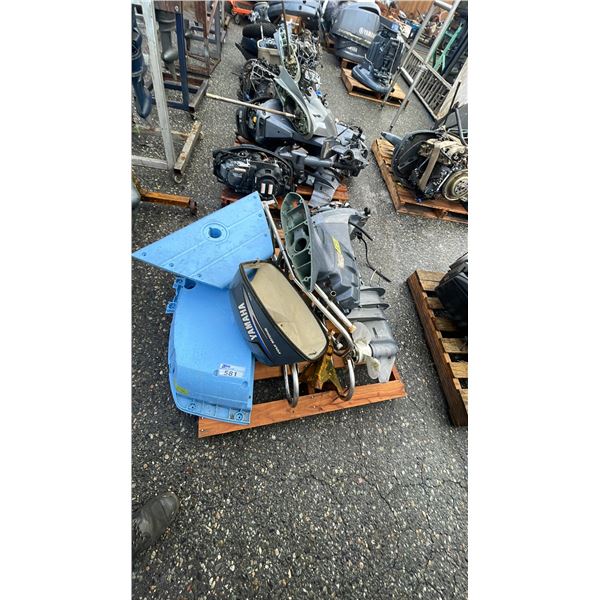 PALLET OF ASSORTED OUTBOARD MOTOR & BOATING PARTS *UNKNOWN RUNNING CONDITION*