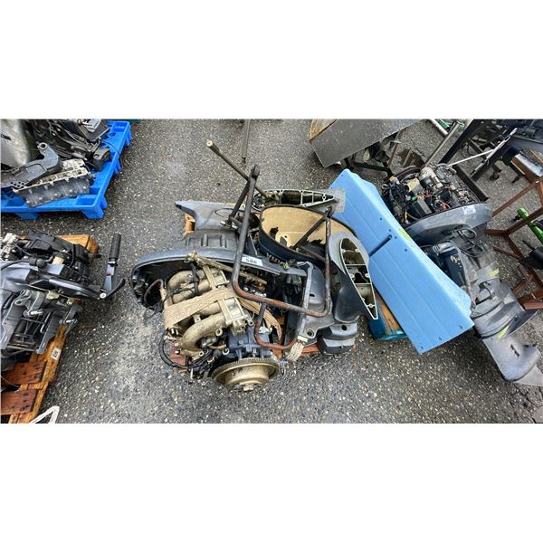 PALLET OF YAMAHA F115TXRB 115 HP OUTBOARD MOTOR & OTHER OUTBOARD MOTOR PARTS *UNKNOWN RUNNING