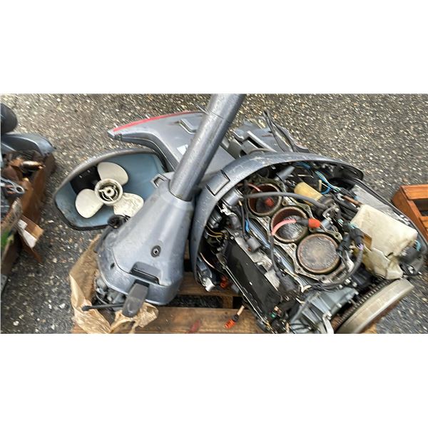 PALLET OF YAMAHA SX200TXRA 200 HP OUTBOARD MOTOR (NO COVER) & YAMAHA OUTBOARD MOTOR *UNKNOWN