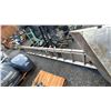 Image 1 : 14' ALUMINUM EXTENSION LADDER