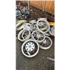 Image 3 : PILE OF ASSORTED MOTORCYCLE RIMS