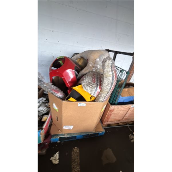 PALLET OF ASSORTED MOTORCYCLE PARTS