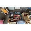 Image 2 : PALLET OF ASSORTED MARINE PARTS