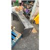 Image 3 : METAL TABLE 62" X 30" X 26"