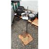 Image 2 : SINGLE ARM REPAIR STAND