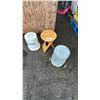 Image 2 : FOLDING STOOL