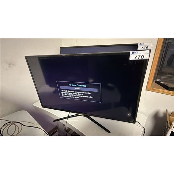 SAMSUNG UN40F5500AF 50" LED TV -NO REMOTE