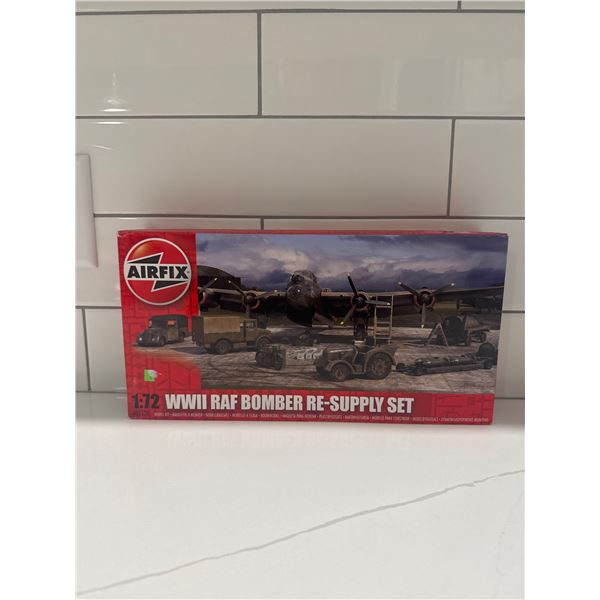Airfix 1:72 scale WWII RAF Bomber RE-Supply Set sealed