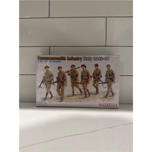 Dragon 1:35 scale Common wealth Infantry Sealed