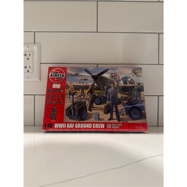 Airfix 1:48 scale WWII RAF Ground Crew Sealed
