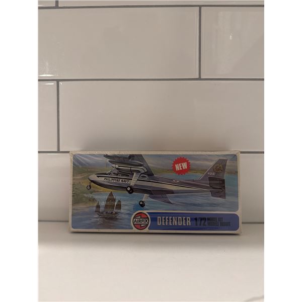 Airfix 1:72 scale Defender Sealed