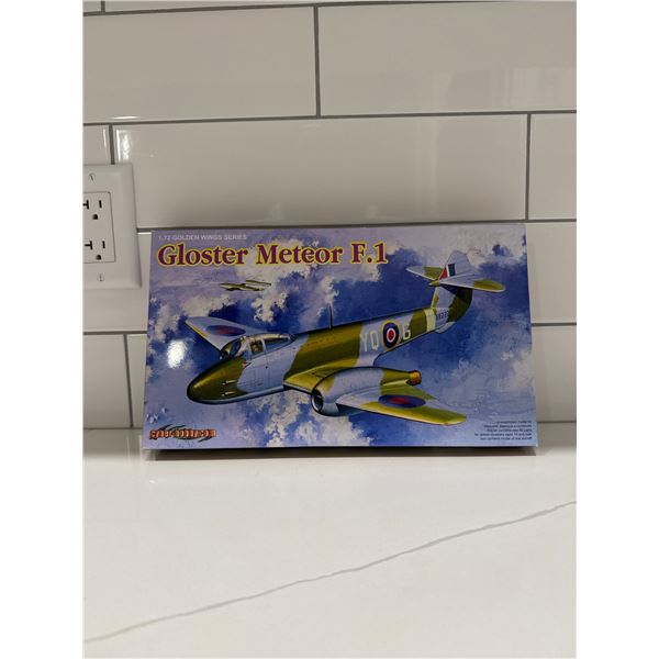 Cyber Hobby 1:72 scale Gloster Meteor F.1