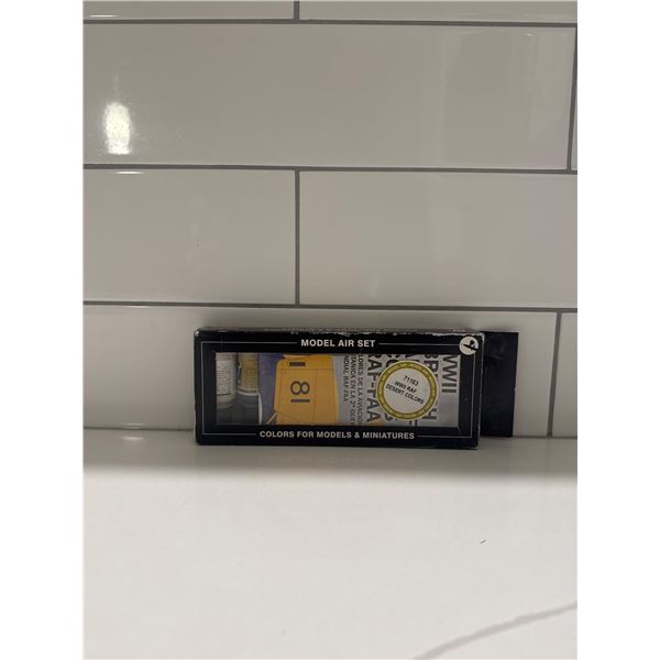 AV Model Airset Colors