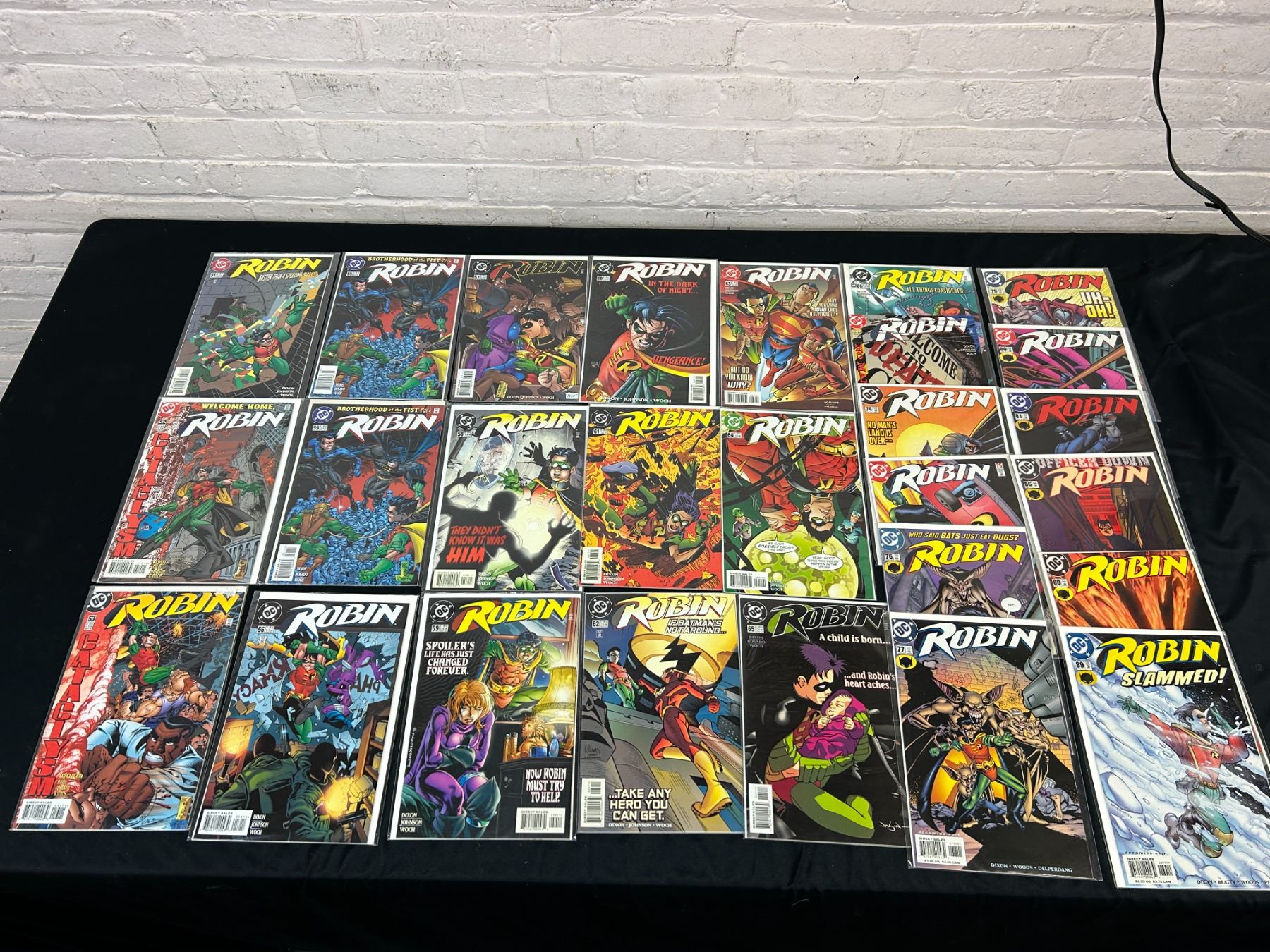 Lot of 27 Robin Comics DC Issues Ranging #51-89
