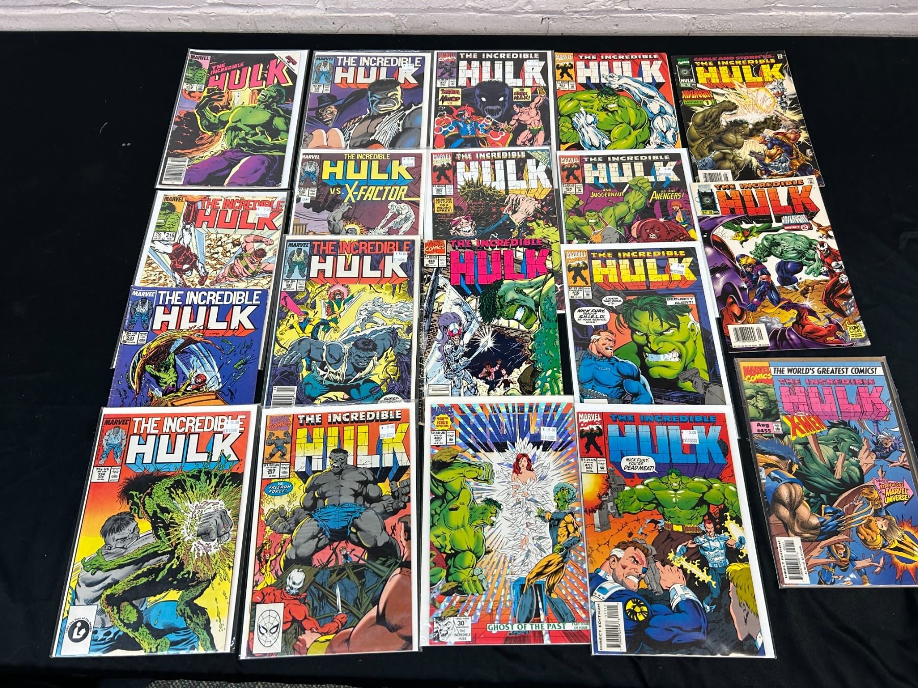 Lot of 19 The Invincible Hulk, The Incredible Hulk Comics Various ...
