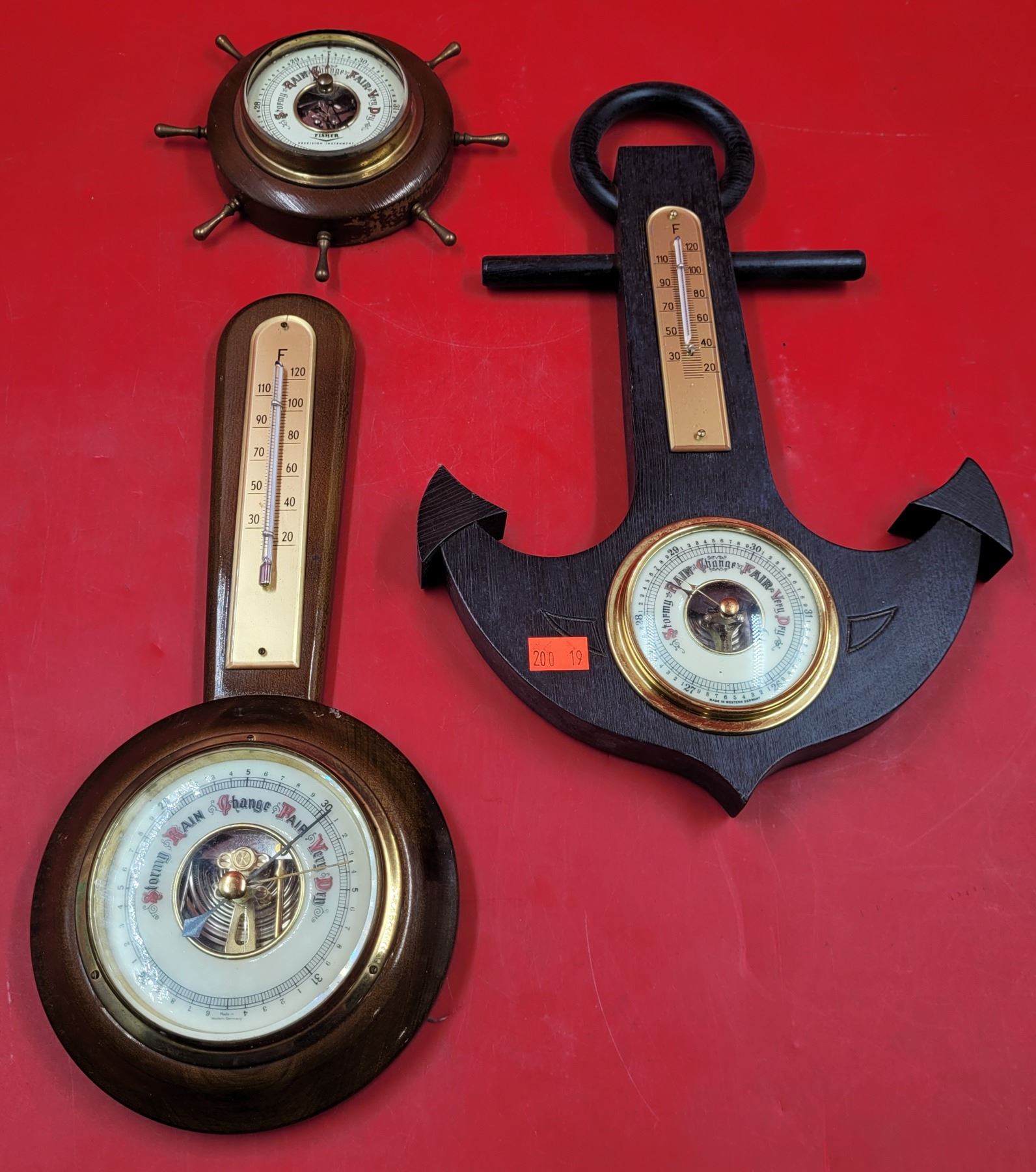 3 VTG Barometers