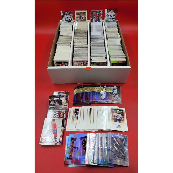 Lot of Assorted Hockey Cards w/ Dionne, Rhodes, Thornton, & More