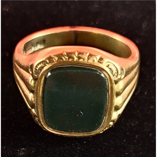 9 Kt. Gold Ring w/ Green Stone