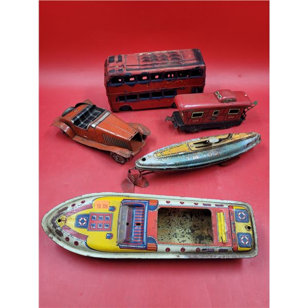 VTG Tin Toy Lot w/ Mettoy Car Made in Great Britain