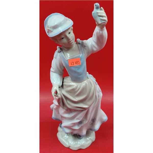 Lladro Porcelain "Girl with Sparrow" Figurine Handmade in Spain