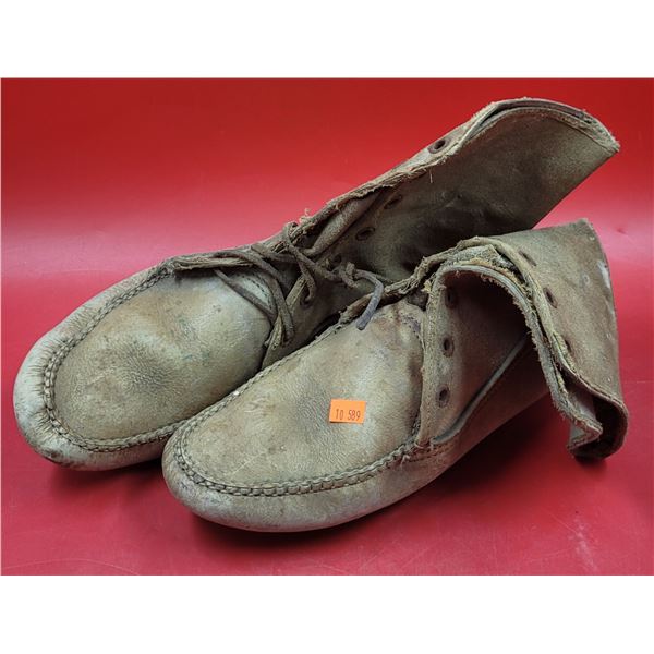 VTG Leather Moccasin Boots