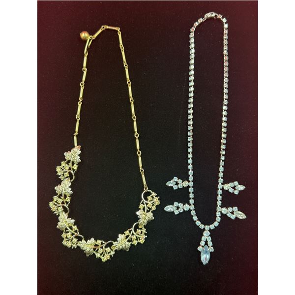 2x Vintage Costume Jewelry Necklaces