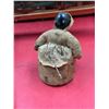Image 2 : Vintage Sewing Basket With Assorted Sewing Accessories