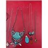 Image 5 : Vintage Necklaces