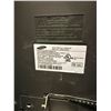 Image 3 : Samsung 52" TV With Entertainment Stand
