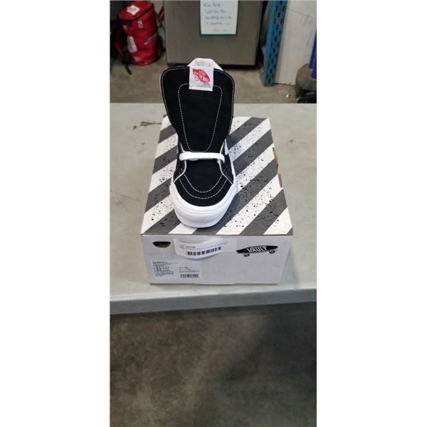 NEW VANS OG SK8-HI LX SIZE US MESN 6.5, WOMENS 8
