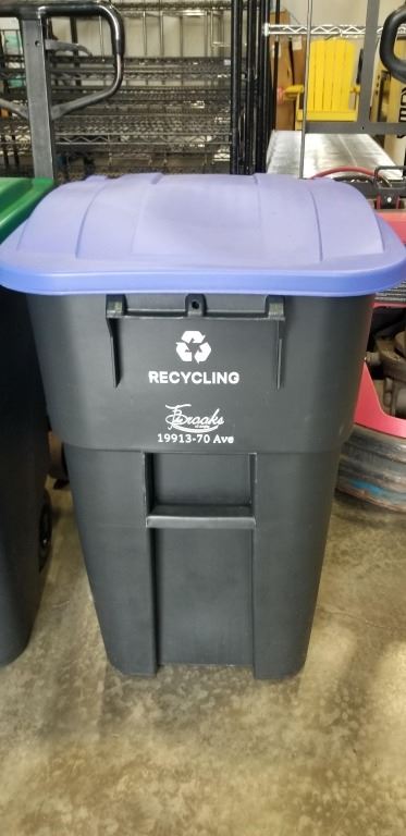 3 BRAND NEW STACKING WITH LID GARBAGE BINS - GARBAGE, COMPOST AND ...