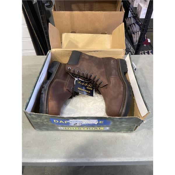 NEW PAIR OF DAFFO MODE STEEL TOE BOOTS SIZE 11, BROWN