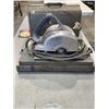 Image 2 : CRAFTSMAN SKILL SAW IN METAL CASE
