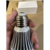 Image 3 : NEW CASE OF YIGEDA  A19 LED BULBS