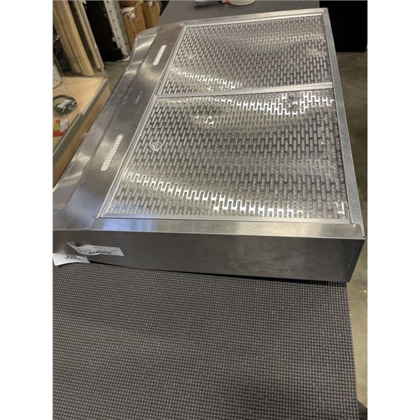 BROAN ALT230SS 30" UNDER CABINET HOOD