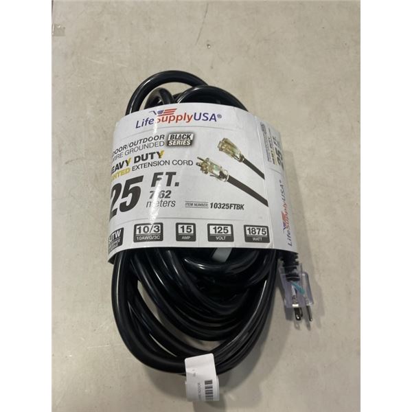 AS NEW 25FT BLACK 3 WIRE INDOOR OUTDOOR LIGHTED EXTENSION CORD, 10AWG
