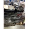 Image 1 : PALLET OF ASSORTED STORE RETURN DEFECTIVE APPLIANCES, VACUUMS AND BLENDERS