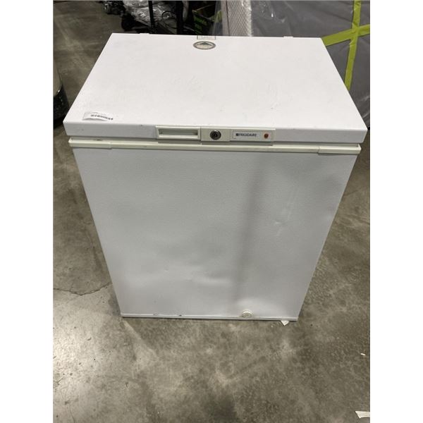 FRIGIDAIRE DEEP FREEZE