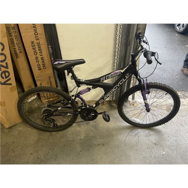 BLACK SUPERCYCLE BIKE